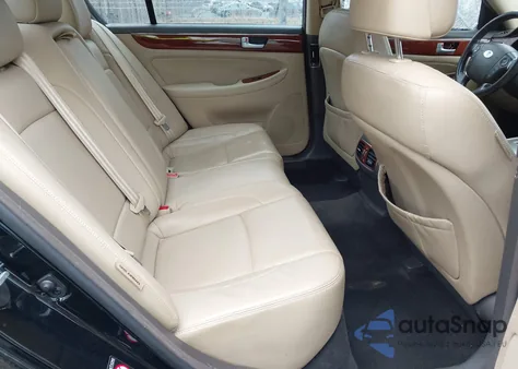 2013 Hyundai Genesis 3.8 from USA, damaged, VIN KMHGC4DD8DU220622